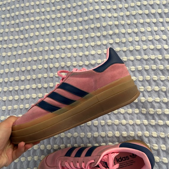 Adidas Women’s GAZELLE BOLD 'PINK GLOW GUM' platform shoe - Picture 4 of 12